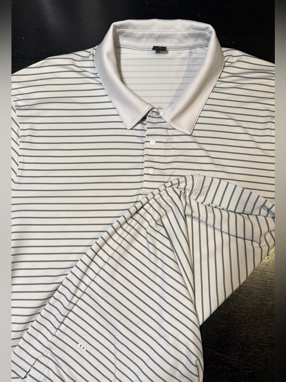 Lululemon Men's XL Lightweight White Gray Stripe Polo Golf Shirt